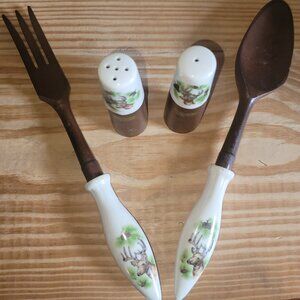 Vintage Wood and Ceramic Salad Serving Set with Salt and Pepper Shakers - Deer